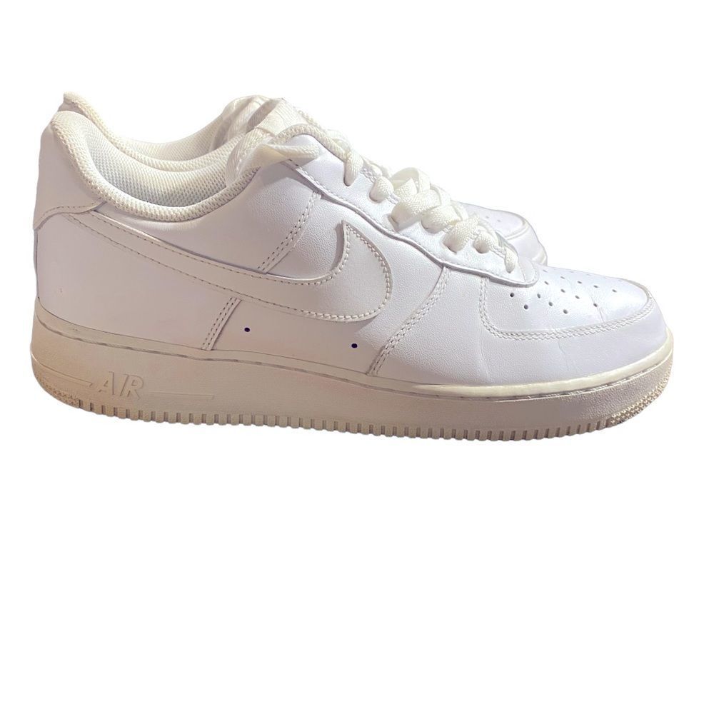 Classic Nike Air Force 1 low